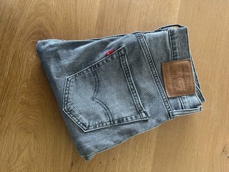 Jeans Levi’s 502, Grau