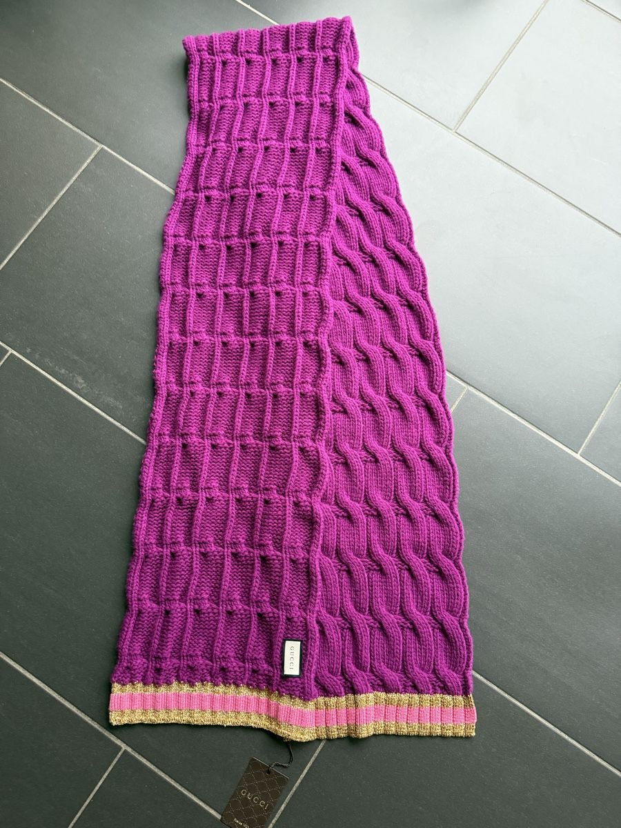 Gucci Foulard & Sciarpe: Guccischal neu inkl Etikette – Nuovo (secondo la descrizione) da Winterthur venduto da Mhaselnuessli