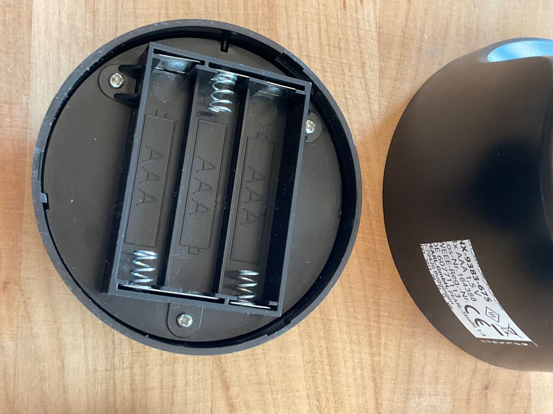 Lampen: 2 LED Lampen mit Bewegungsmelder – Gebraucht aus Rümlang von euqinom16 2