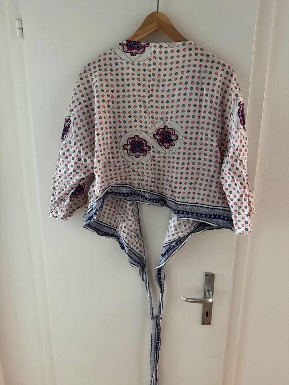 Blusen: Damen Kimonobluse Grösse M Muster – Gebraucht aus Zürich von sofiaalpac 2