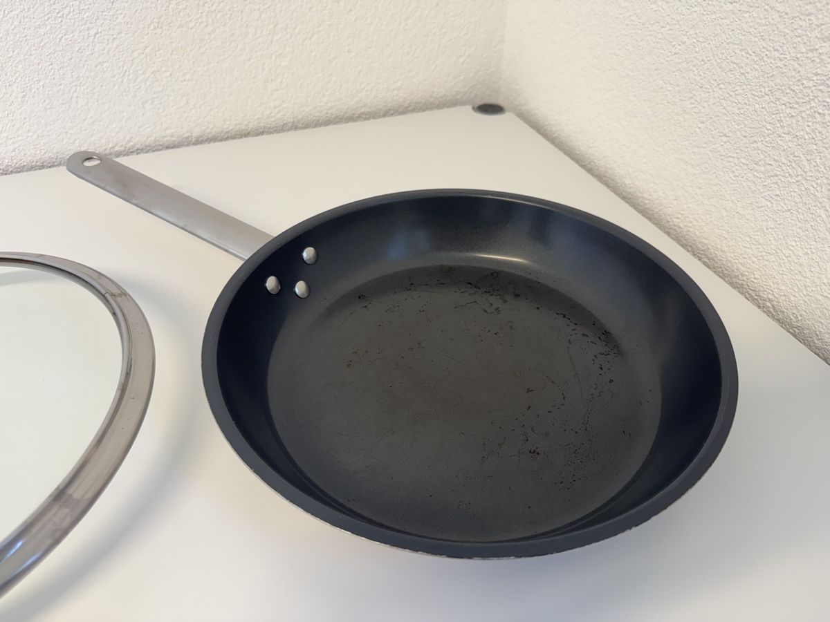 Ikea Padelle: PFANNE MIT DECKEL 28 CM – Usato da Bern venduto da carminel8 1