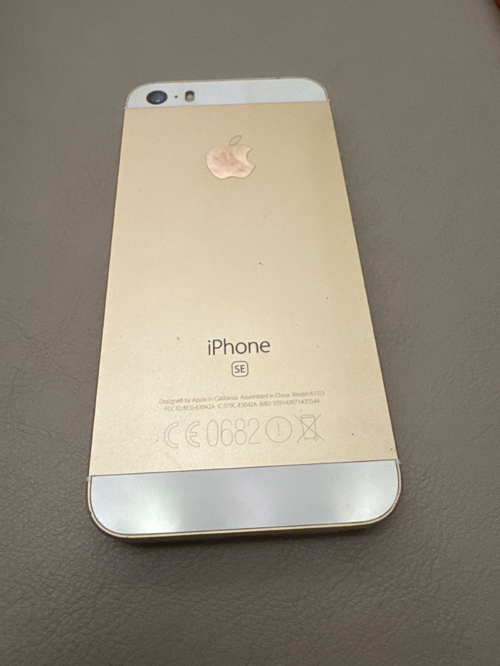 Apple Telefoni cellulari / Smartphones: iPhone SE – Difettoso da Adliswil venduto da Busys 1