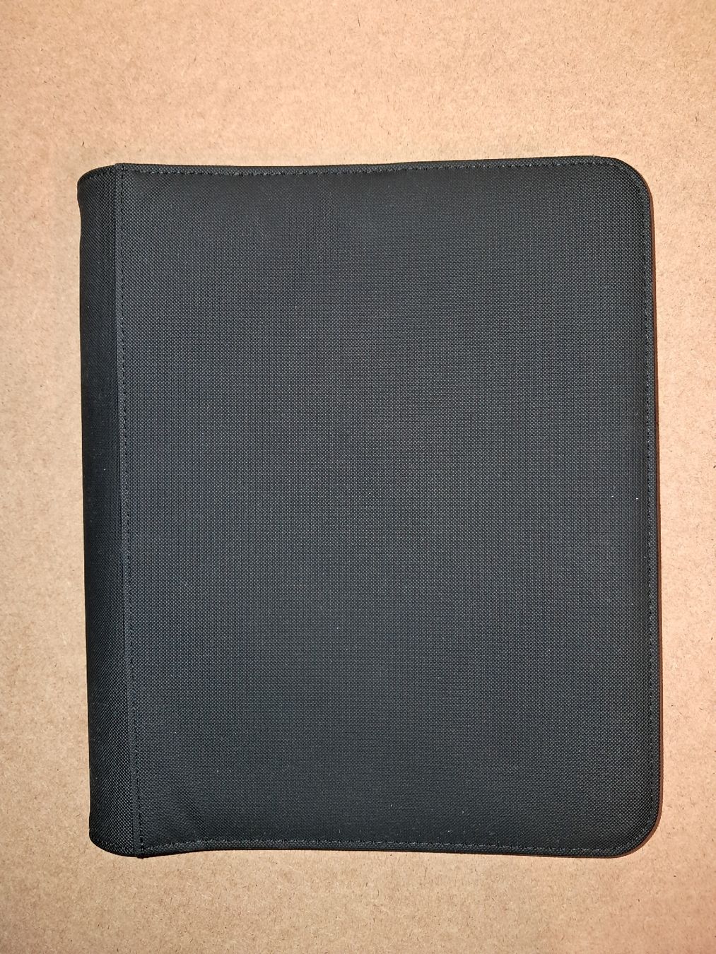 Cartes à collectionner: Sammelkarten Aufbewahrungsmappe – Neuf (Voir description) à Aefligen par SSHRef