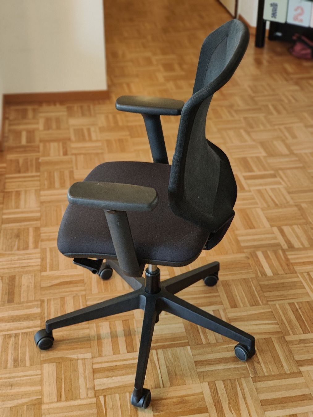 Stühle: Bürostuhl Giroflex schwarz mit Rollen – Neu (gemäss Beschreibung) aus Zürich von mso_qv78 5