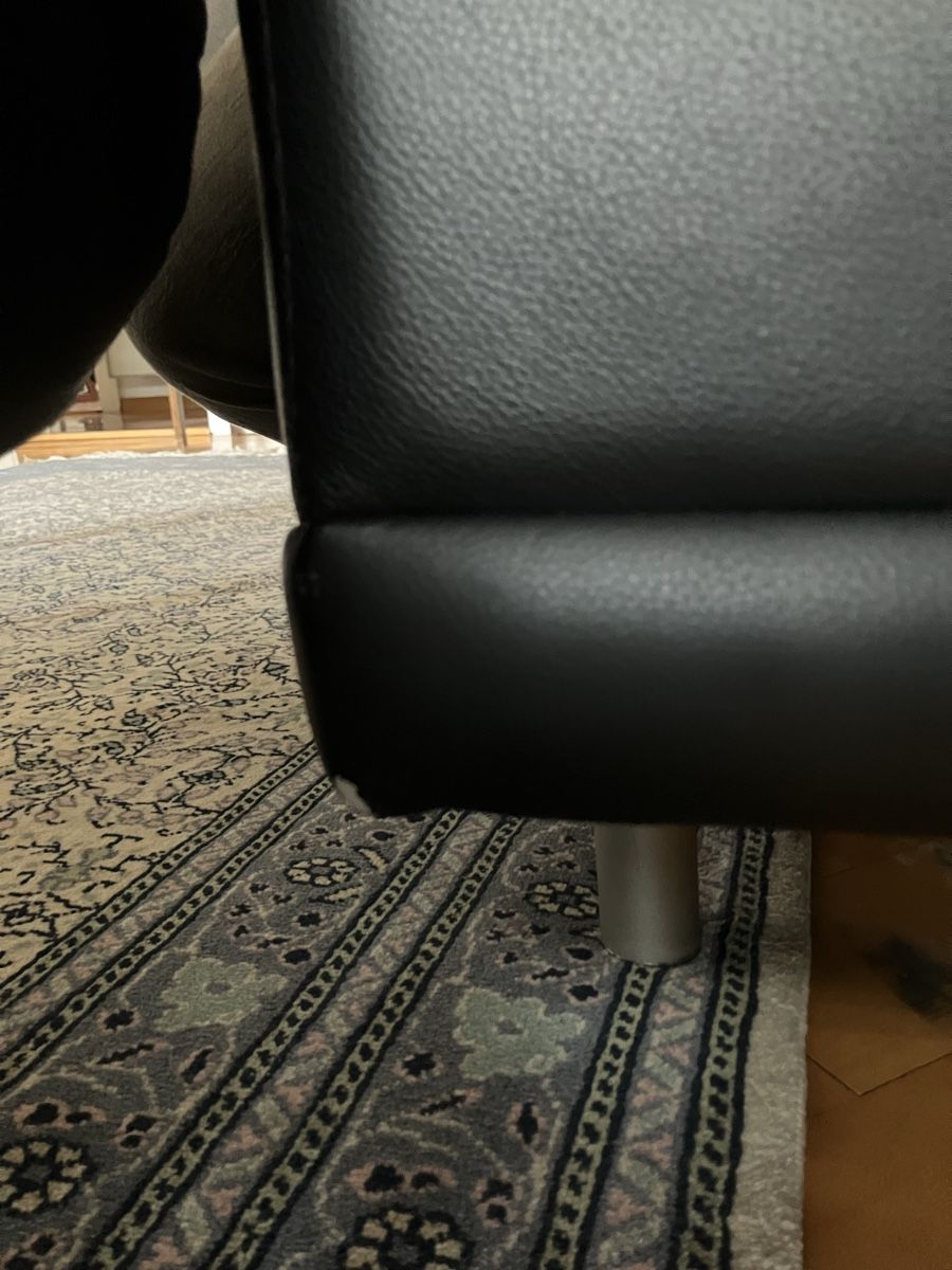 Sofas: Canapé noir 2 places – Gebraucht aus La Chaux-de-Fonds von lauramelie26 4