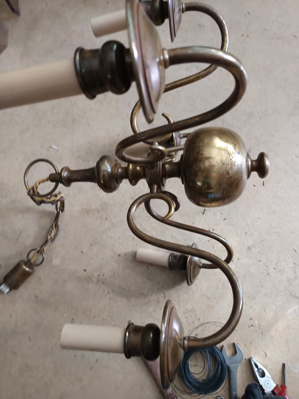 Lustres & lampes de plafonds: Antiker Kronleuchter – D'occasion à Zürich par Limea0 2