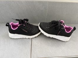 Skechers Sneaker schwarz rosa guter Zustand gebraucht 