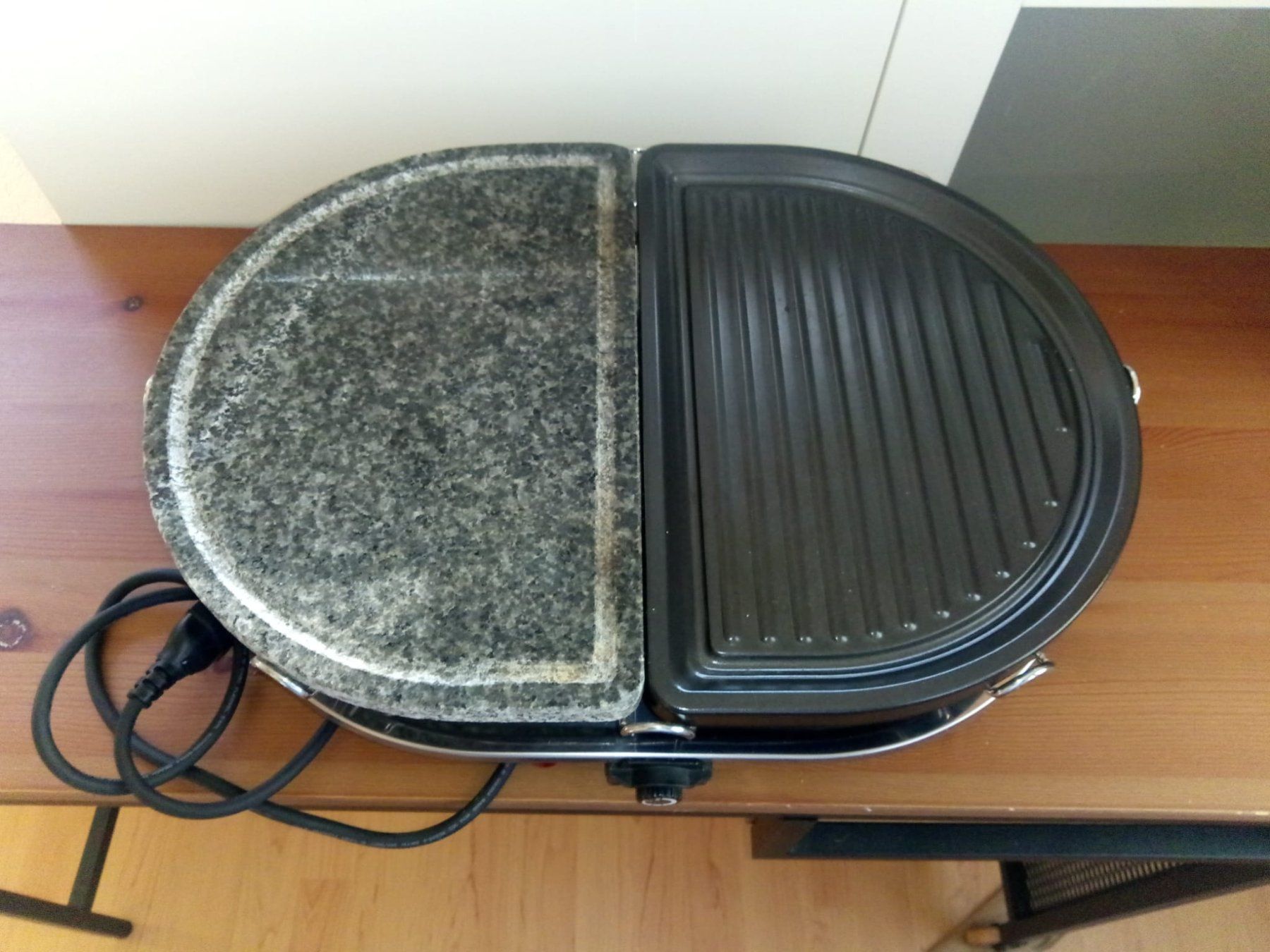 Elettrodomestici da cucina: SUPER HOT STONE BBQ & Raclette – Nuovo (secondo la descrizione) da Corcelles-près-Payerne venduto da RxOne_Krs 1