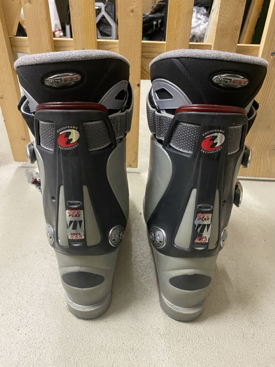 Tecnica Scarpe da uomo: Tecnica Skischuhe, Grösse 39 – Usato da Hünenberg venduto da cor_pm2s 2