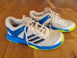 Turnschuhe Grösse 35