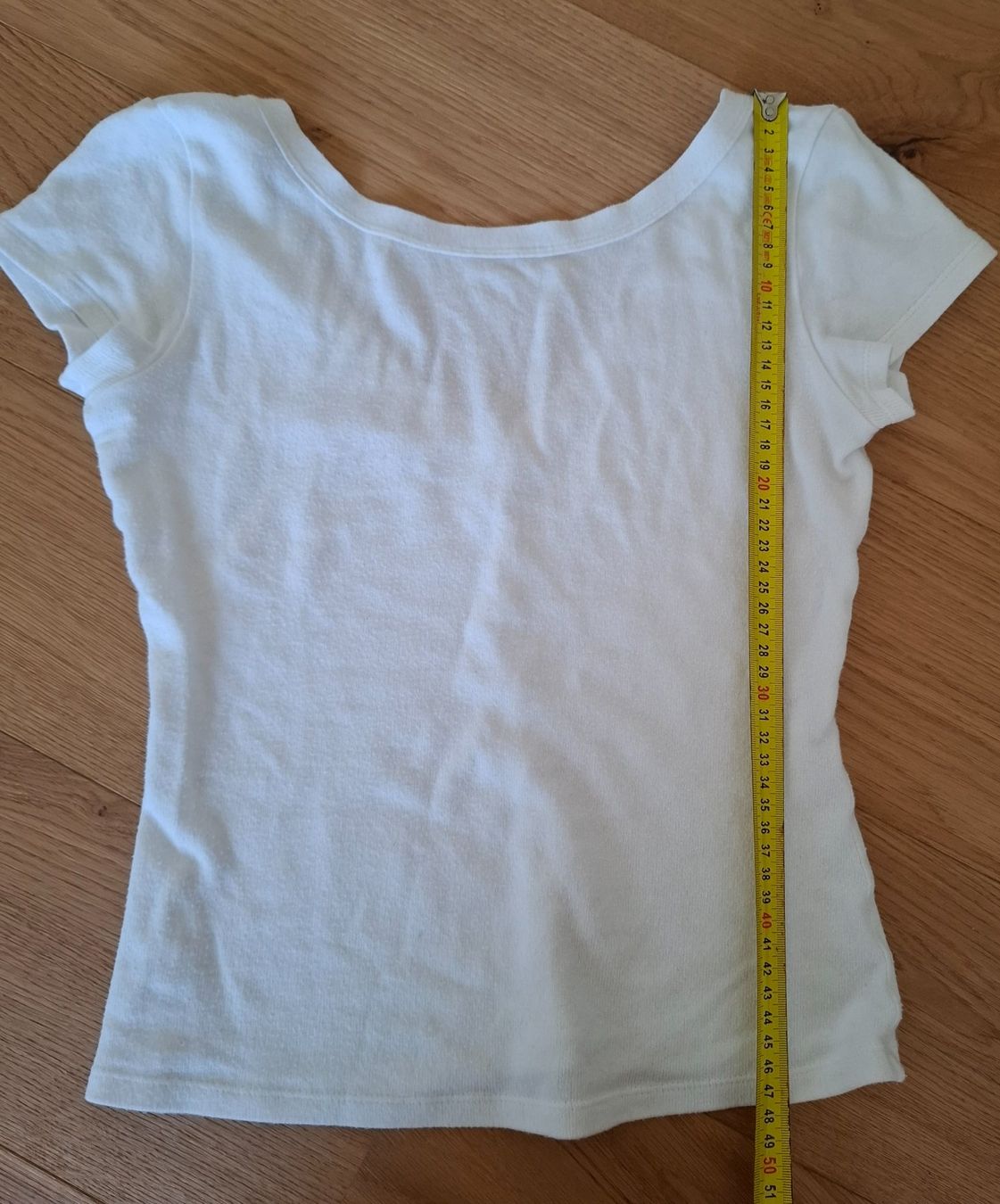 Top: MAX&Co t-shirt – Usato da Genthod venduto da daf_odill 4
