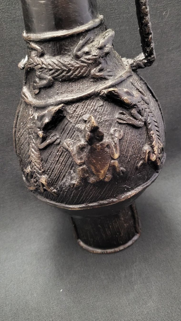 Figuren: Grosses Bronze-Gefäss mit Eidechsen – Gebraucht aus Basel von spinne02