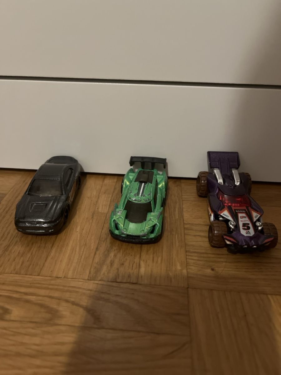 Hot Wheels Giocattoli: 19 macchinine HOT WHEELS – Usato da Lugano venduto da eli_27zr 2