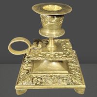🕯️ Golden Glow: Antiker Messing-Kerzenhalter ✨