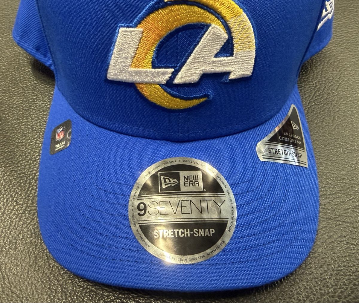 NFL Copricapi, berretti & cappellini: New Era LA Rams 9SEVENTY Stretch-Snap Cap | Brand New – Nuovo e nell'imballaggio originale da Orpund venduto da joe_hazard 2