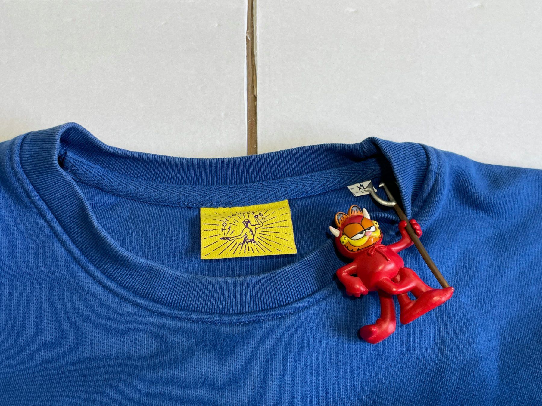 Maglioni & Felpe: Pulli Toy Tonics Music Label Berlin Gr XL – Usato da Zürich venduto da le_souk 3