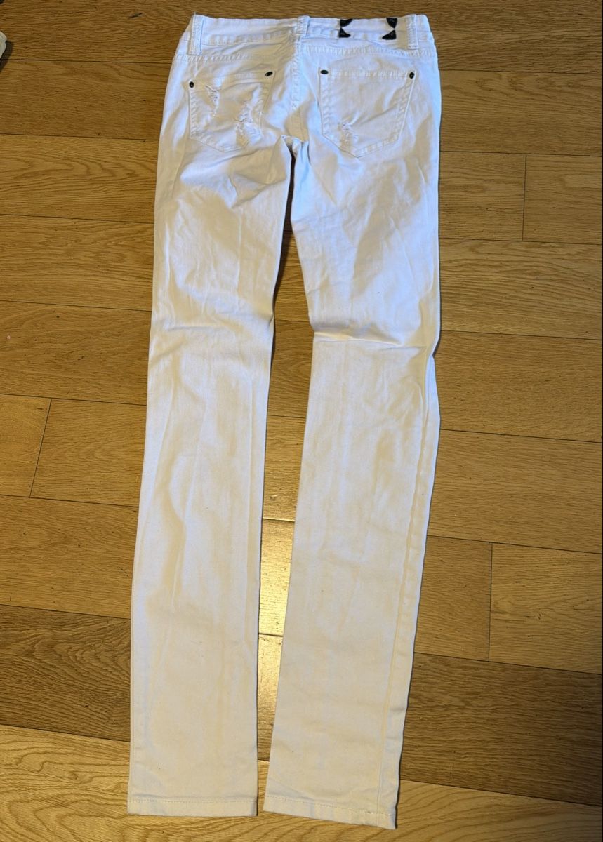 Morgan Jeans: Jeans Morgan taille 32-34 – Nuovo (secondo la descrizione) da Thonex venduto da TropicalPlantsCorner 1