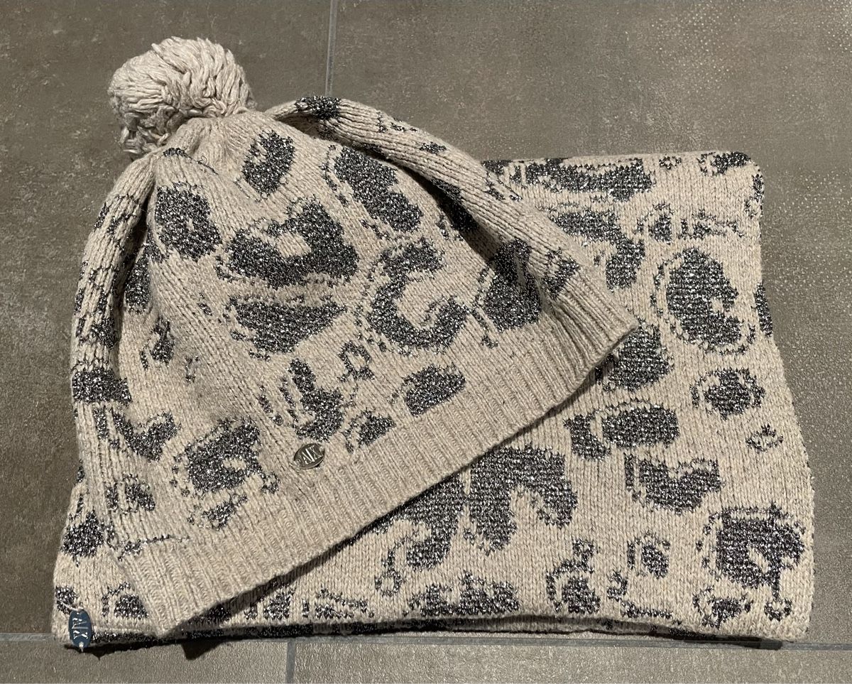 Armani Foulards, Tücher & Schals: Armani Exchange Schal&Mütze – Gebraucht aus Itingen von ella308874