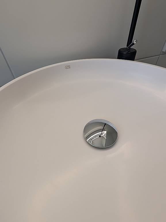 Armoires miroirs: Badezimmer Möbel (Loosli, Gessi, Keller) – D'occasion à Zürich par Elena_N 4