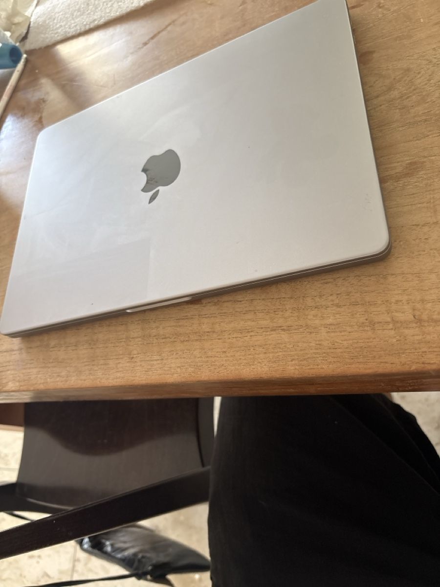 Apple Notebook: MacBook Pro M2 Pro, 16Gb Ram 512Gb SSD – Difettoso da Zürich venduto da Midaspavia