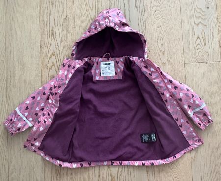 Hübsche Regenjacke Mädchen Grösse 110/116