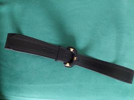Gürtel 107 cm lang, breit 4cm