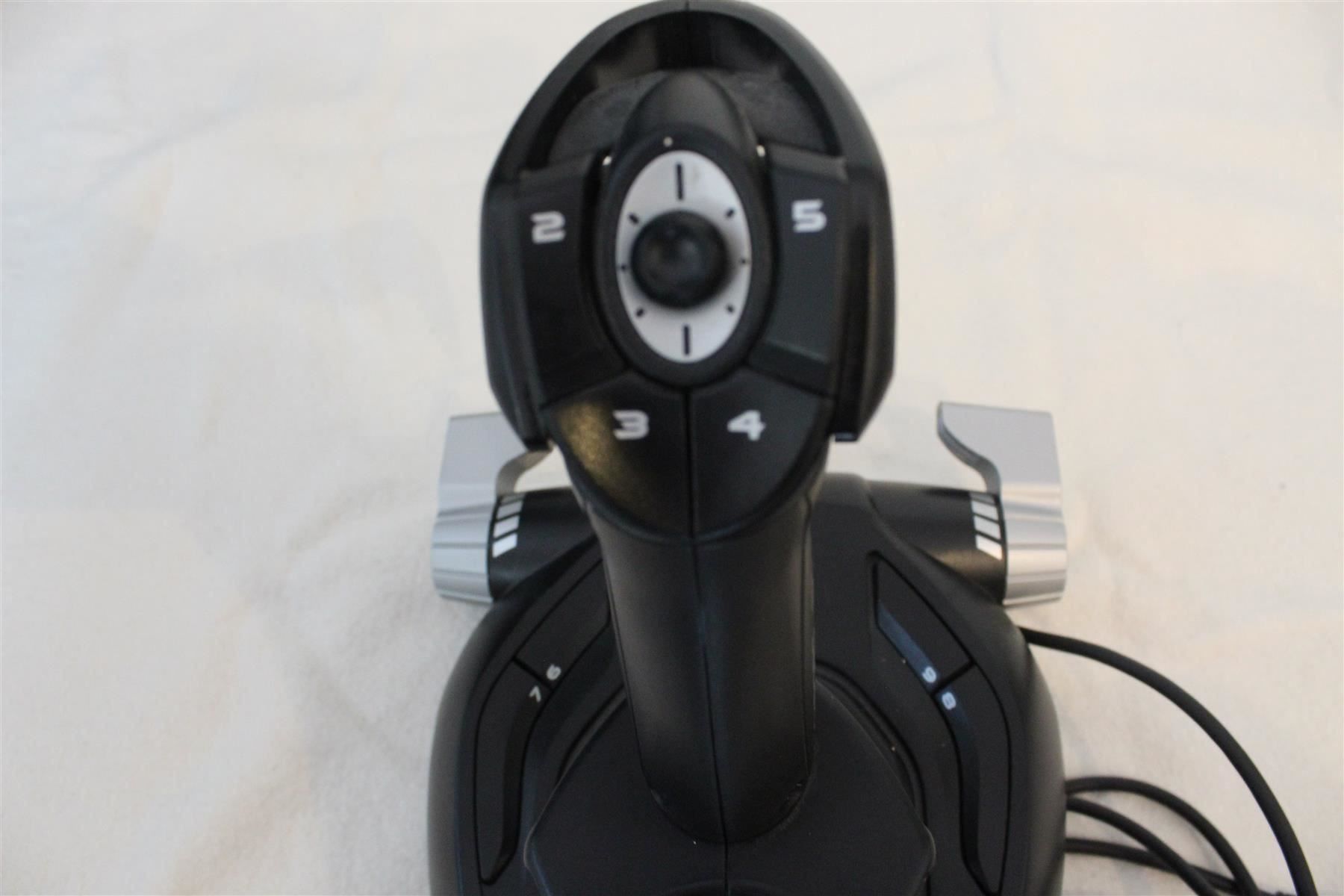 Saitek Controller: Saitek Cyborg 3D - Rumble Force Joystick – Defekt aus Reinach BL von  2