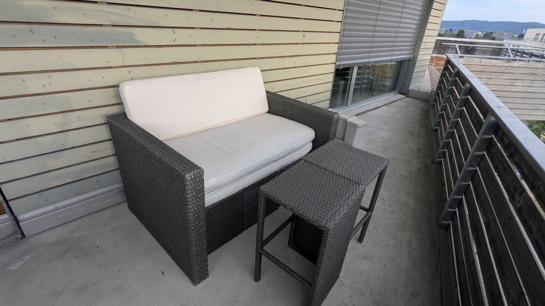 Set di tavolo e panche: Ratan Gartenlounge – Usato da Aarau Rohr venduto da Zmille