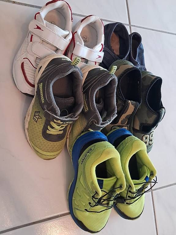 Scarpe per ragazzi: 5 Paar Schuhe Gr. 28/29 – Usato da Belp venduto da Verk976 2