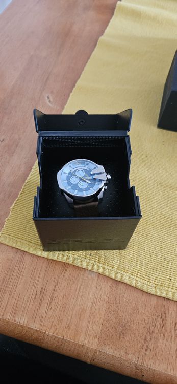 Sehr schöne Diesel Uhr 2