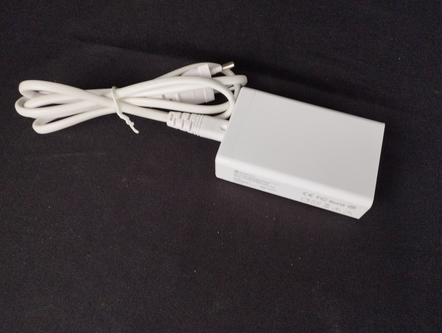 Chargements: NO NAME Standard Power Adapter inkl. Netzteil – Neuf (Voir description) à Schübelbach par Restwert_Schubelbach 4