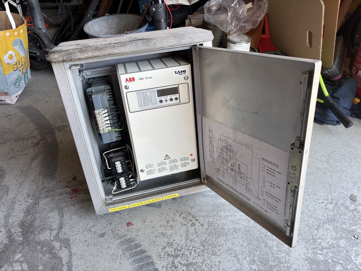 Alimentazione elettrica: Wechselstromkasten von 230 V bis 400V – Usato da Eschenbach SG venduto da Vili8 1