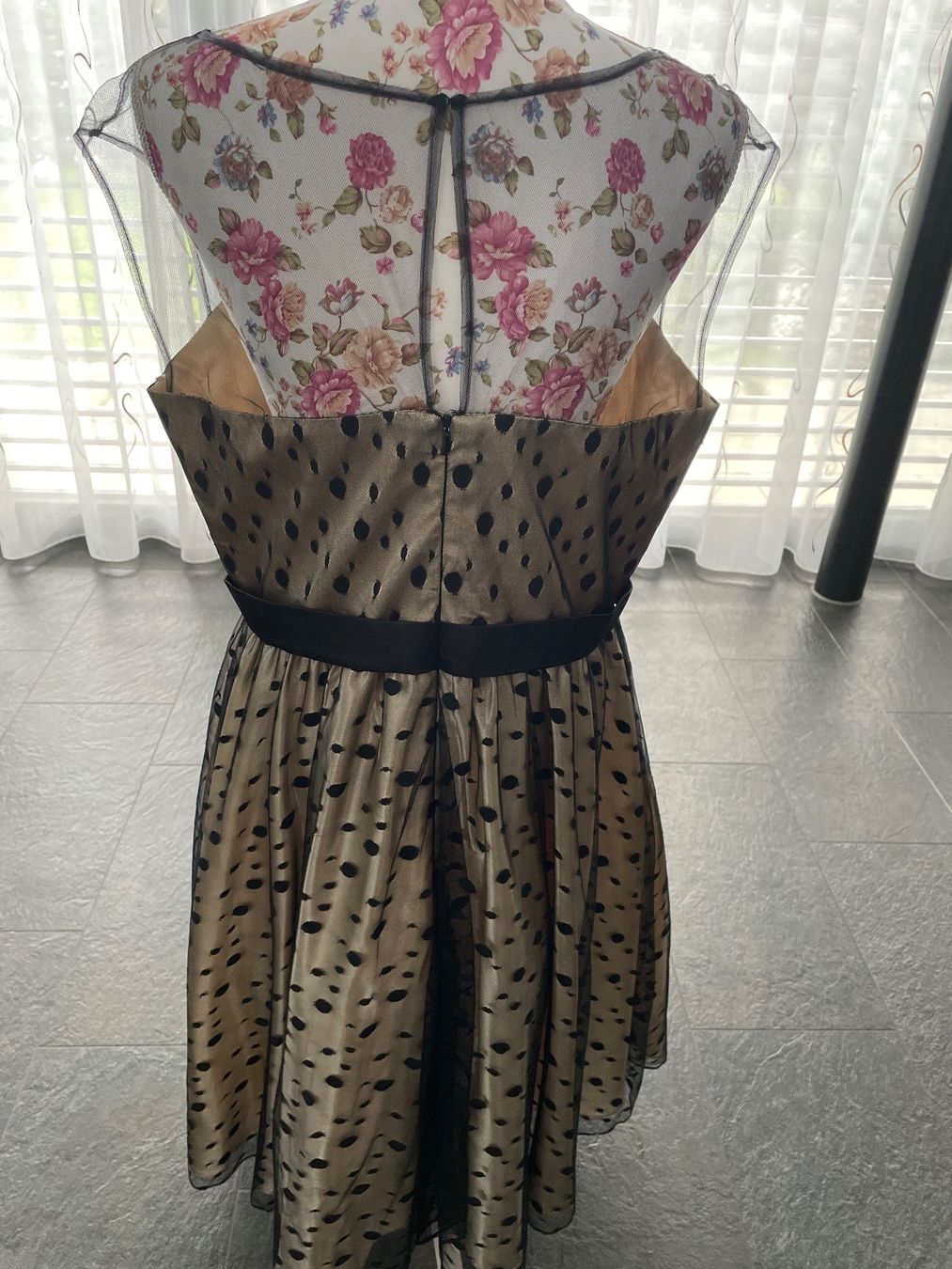Vestiti: Cocktailkleid mit Tüll Gr. 48 – Usato da Erlinsbach venduto da Clodot 5