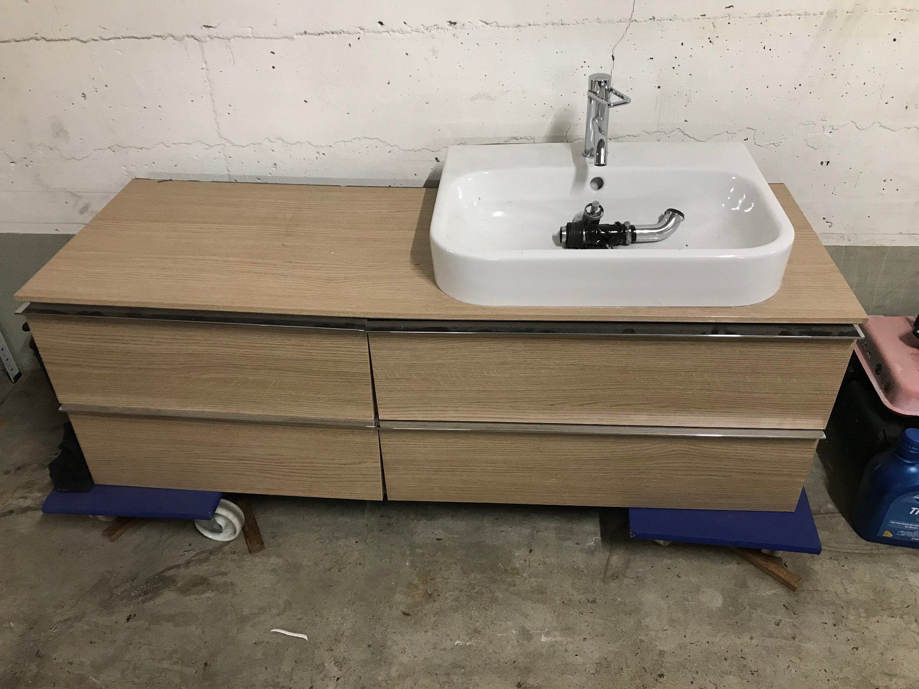 Mobili per bagno: Waschtisch mit softclose Unterbauschrank – Nuovo (secondo la descrizione) da Laupen ZH venduto da Thomi30