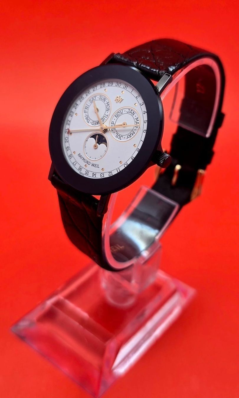 Raymond Weil Orologi: Raymond Weil Othello Triple Calendar Moonphase – Usato da Glattbrugg venduto da aquanautilus