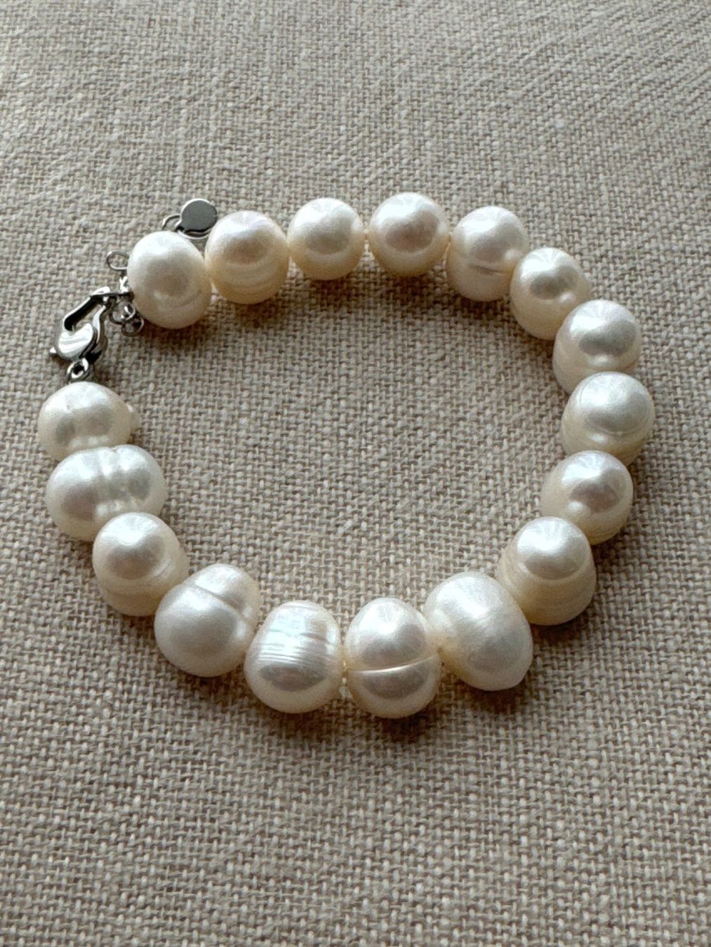 Armbänder & -reifen: Süsswasser Perlen Armband weiss NEU – Neu und originalverpackt aus Brütten von Rod816 3