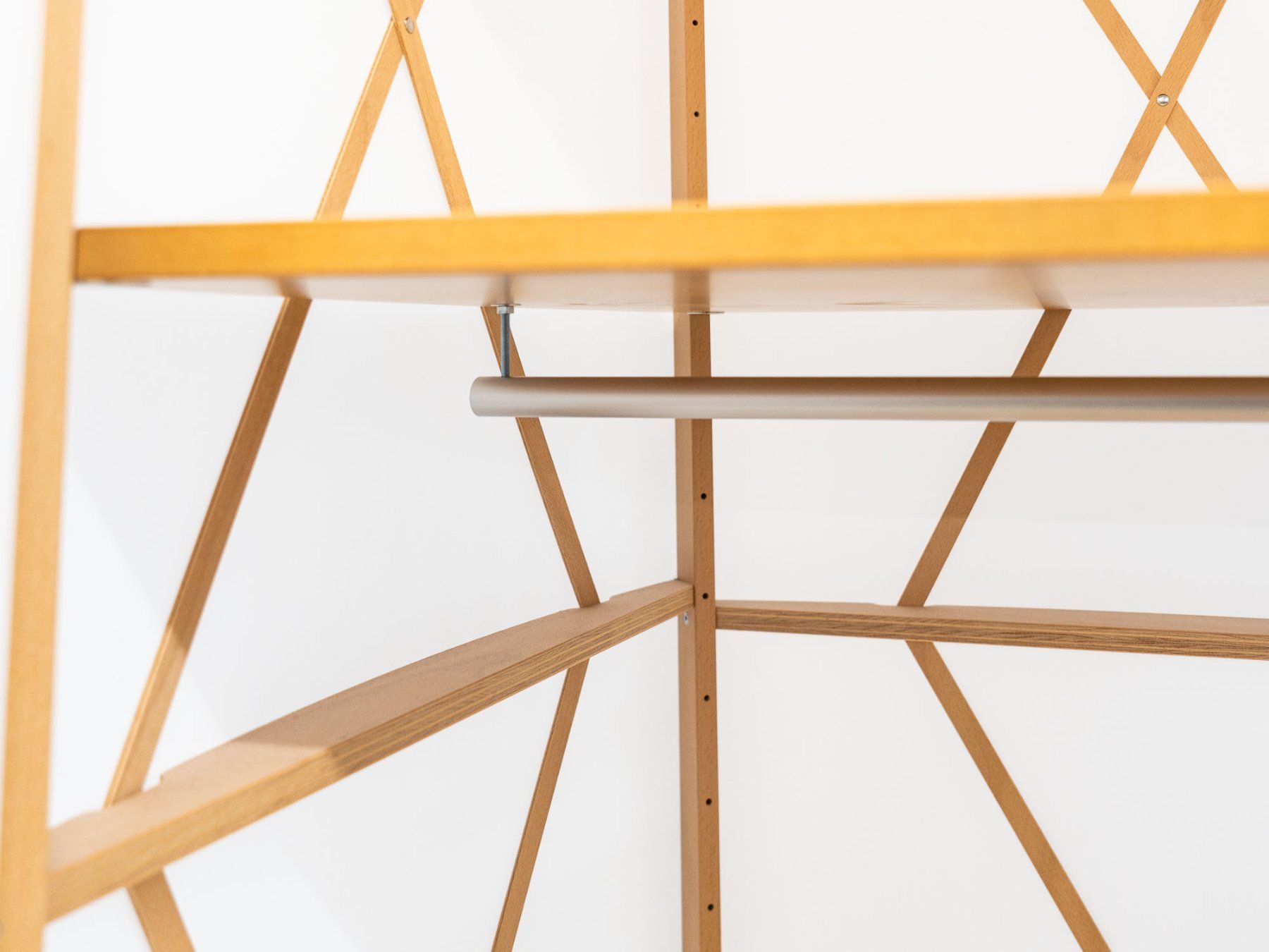 Thut Armadi: Thut Folien-Schrank 385 - Designklassiker - Ref. 05/50 – Usato da Au ZH venduto da BrockiAu 7