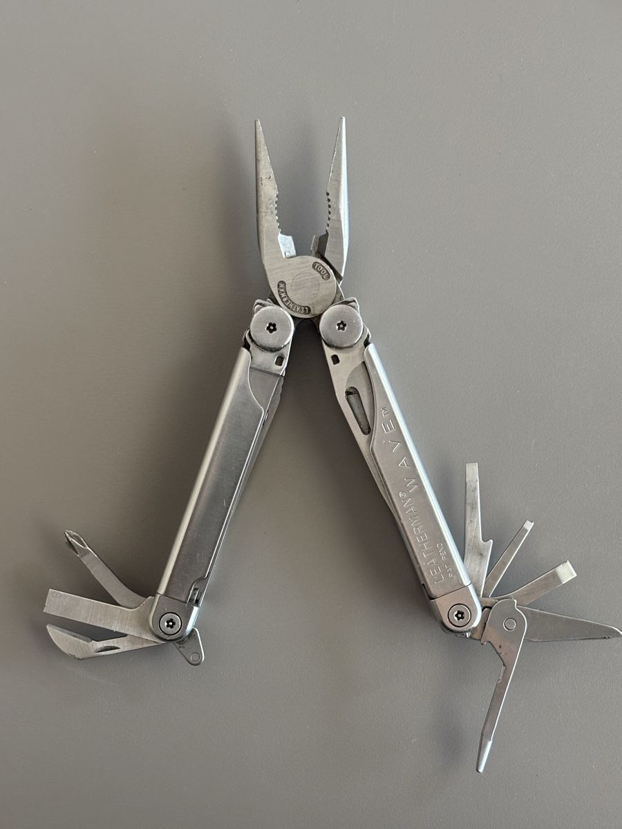 Leatherman Alle Werkzeuge: Outil multifonction Leatherman Wave  – Gebraucht aus Villeneuve VD von Alakazam 1