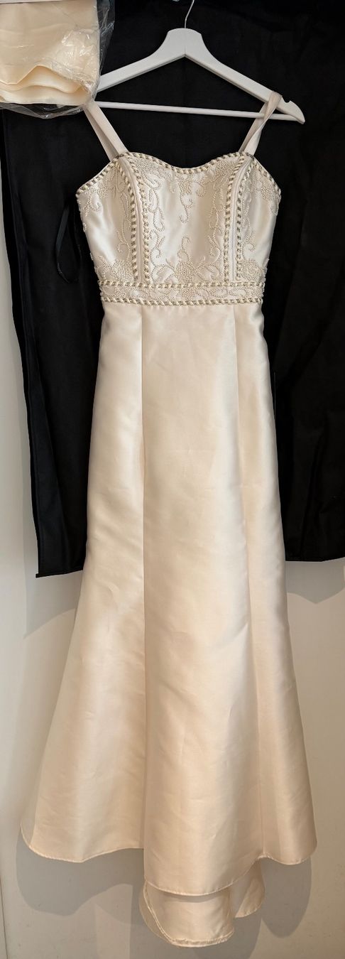 Vestiti: Wunderbares Hochzeitskleid / Abendkleid – Nuovo (secondo la descrizione) da Schaan venduto da chinchillali