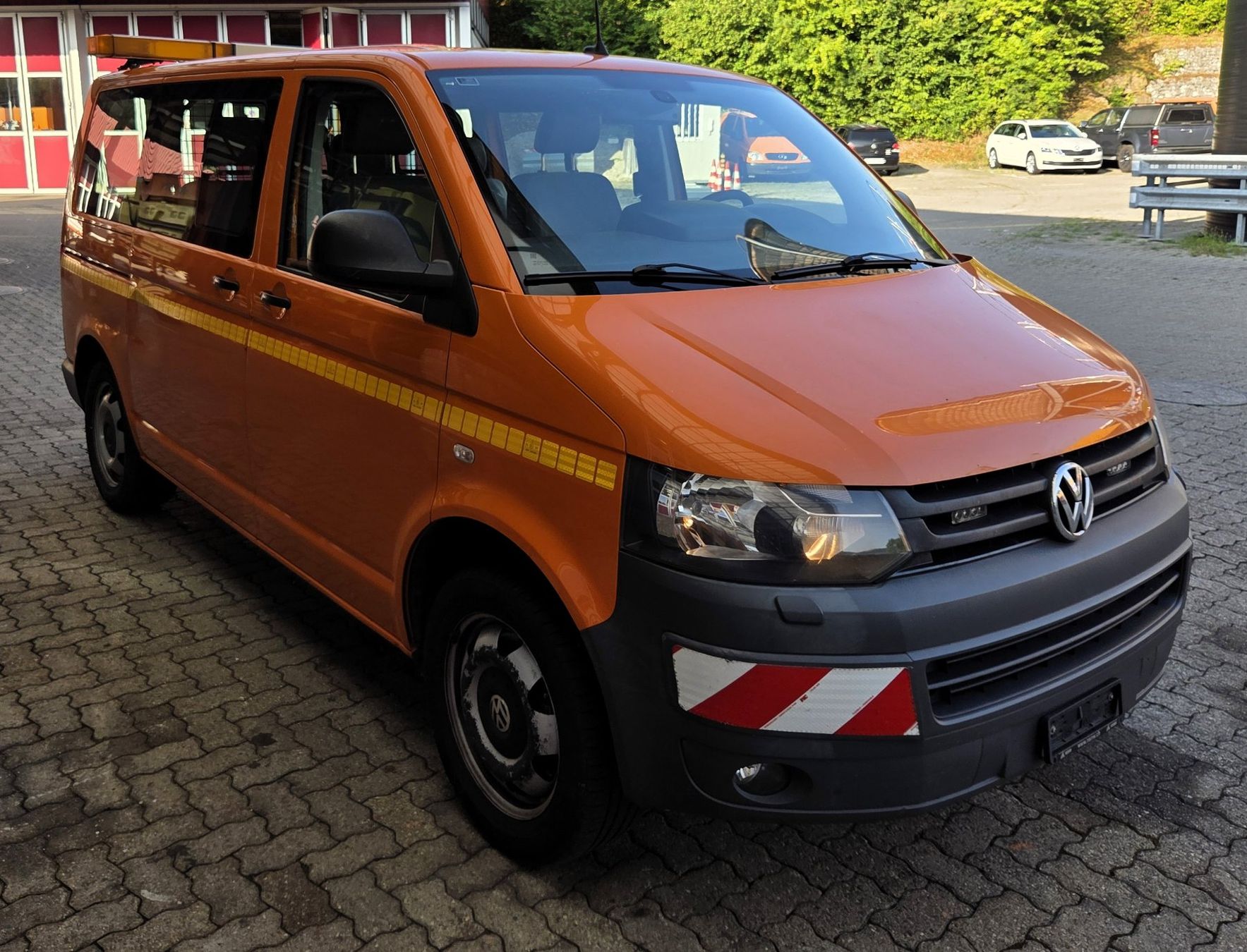 VW Veicoli commerciali: VW T5 Kombi TDI 4 Motion – Usato da Sissach venduto da ein_xz27 1