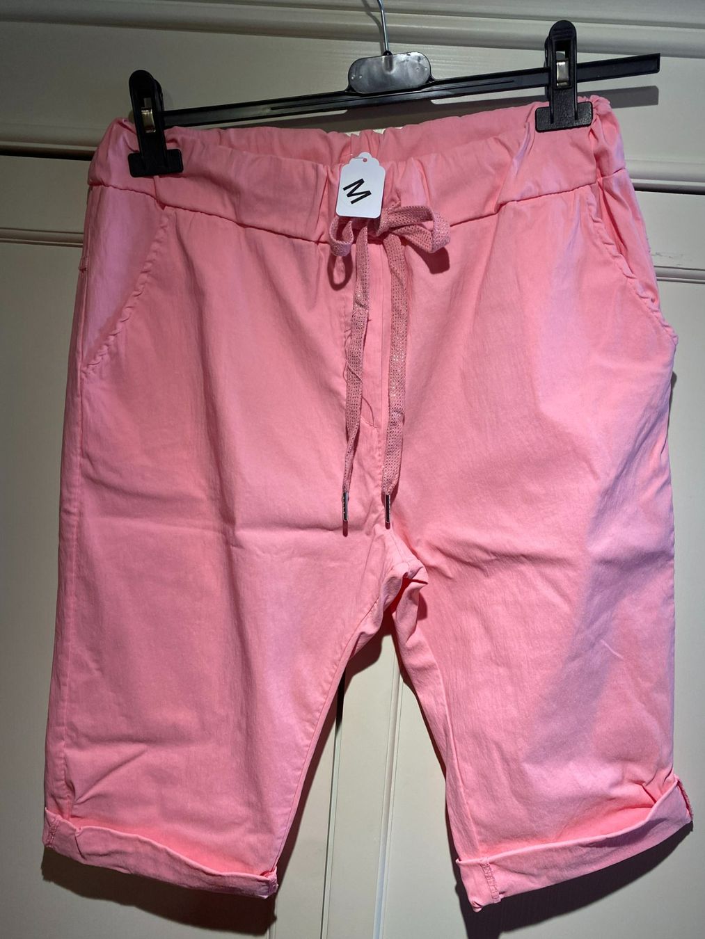 Pantalons: KURZE SHORTS -DAMEN,ROSA – Neuf avec emballage d'origine à Meienried par ManuelaBoutique 3