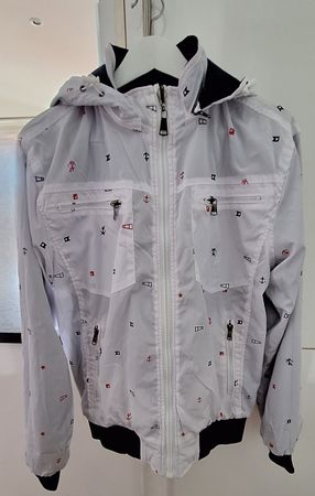 Wendejacke mit Kapuze, neuwertig, Grösse L/40, Navy/Weiss
