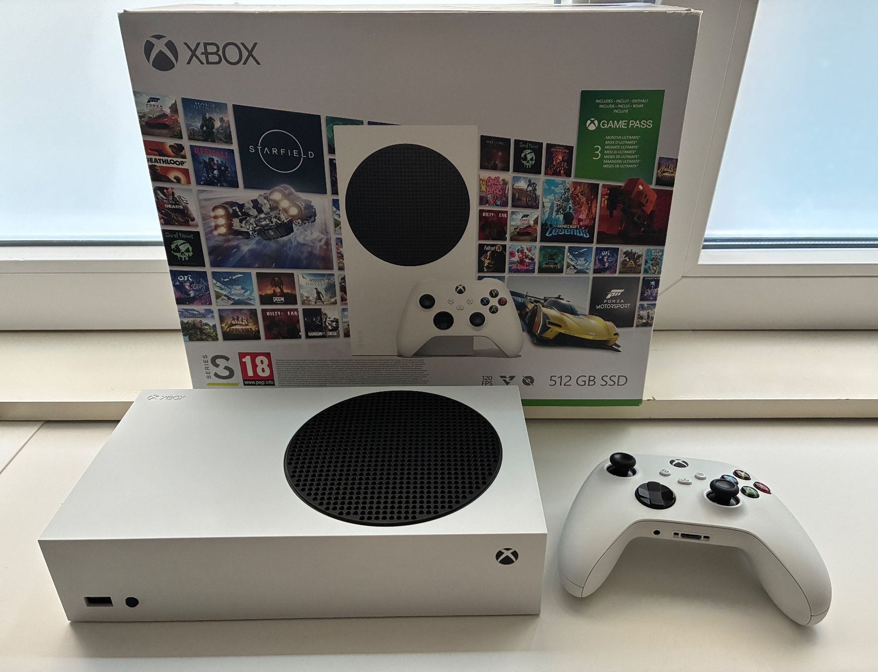 Microsoft Consoles: Microsoft Xbox Series S 512GB – D'occasion à Yverdon-les-Bains par Albinug