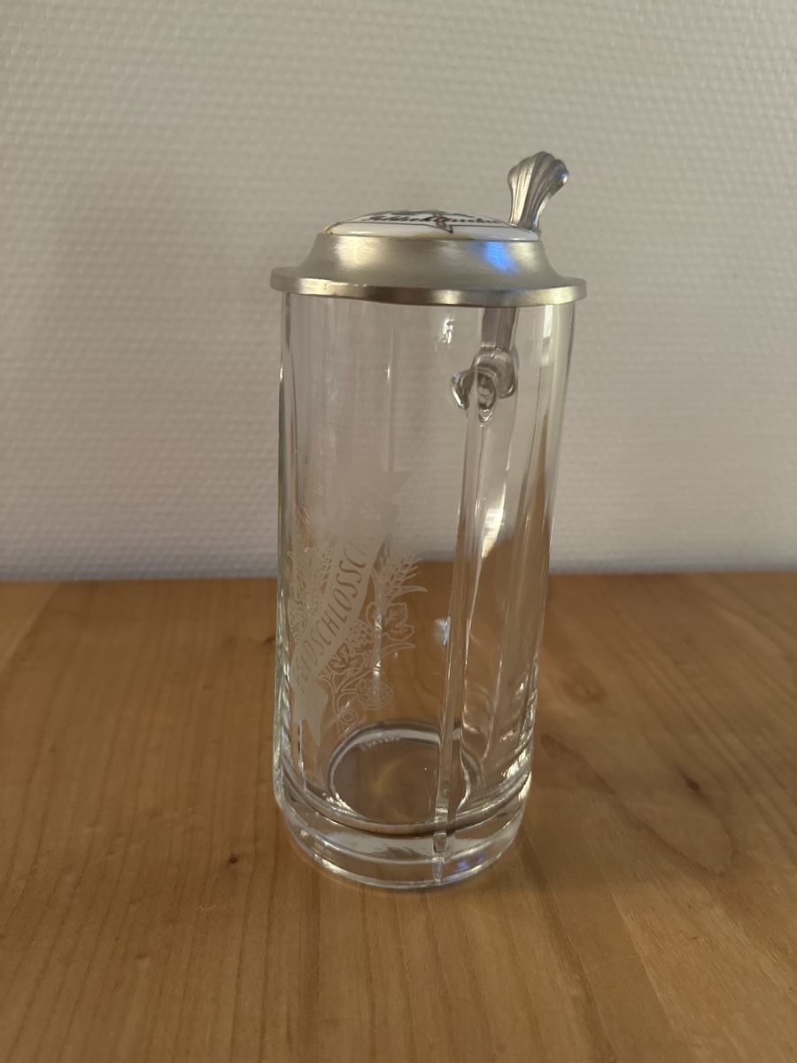 Feldschlösschen Bicchieri: Altmodisches Feldschlösschen Bierglas – Usato da Münchenstein venduto da mjaaxx