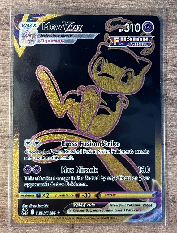 Pokémon – Mew VMax – TG30 – Trainer Gallery – Lost Origin – Full Art – Carte holographique noire et dorée