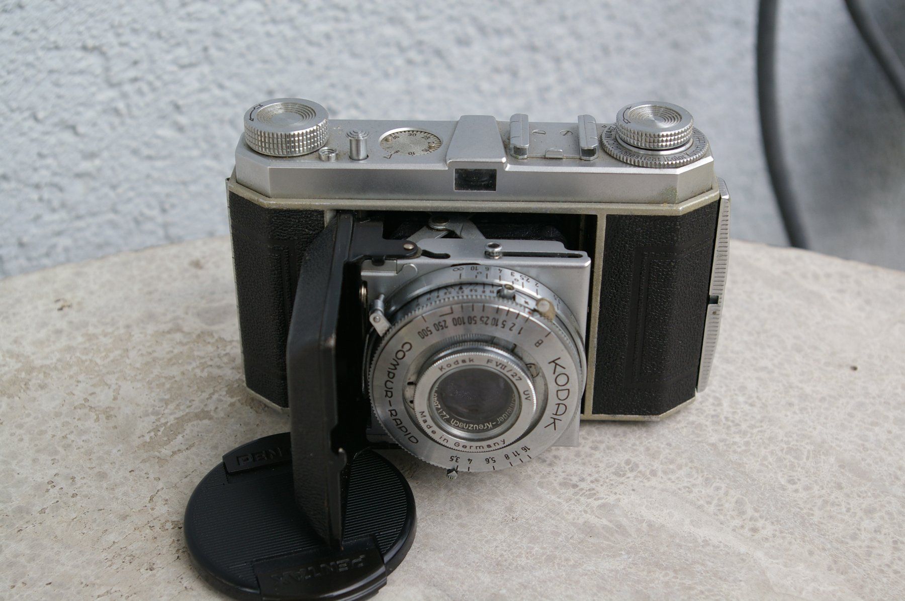 Kodak Fotocamera: 2 antike Kodak Kleinbild Cameras – Difettoso da Niederurnen venduto da mowgli_1963 2