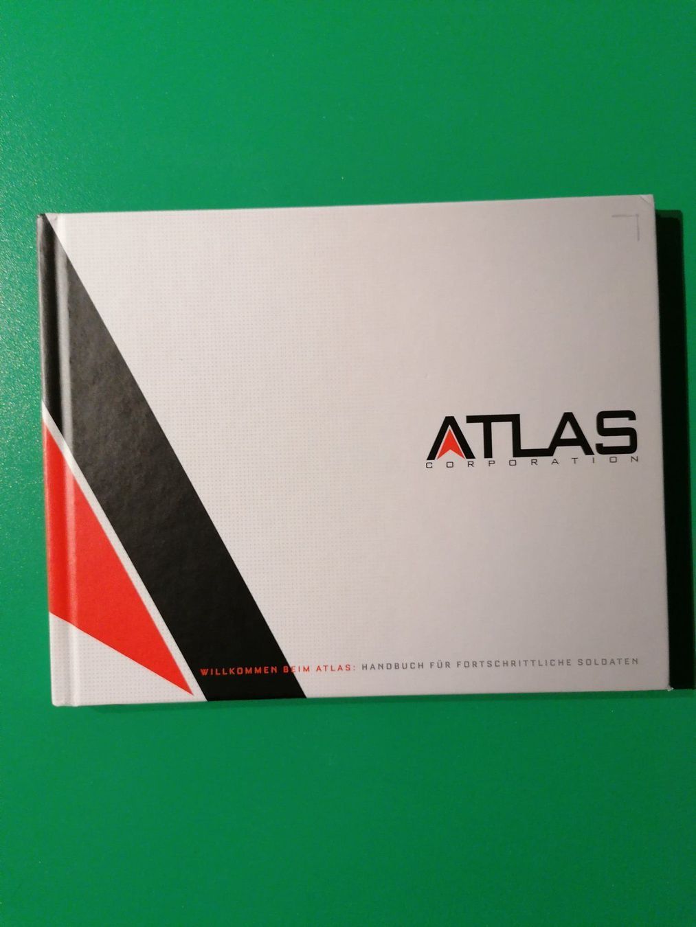 Libri: Atlas Corporation "Artbook" – Usato da Grindelwald venduto da lego9