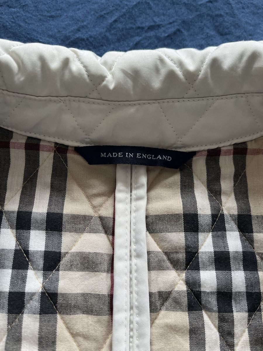 Burberry Giacche: Burberry Women's Quilted Jacket | Light grey | Small – Usato da Zürich venduto da ecracco 3