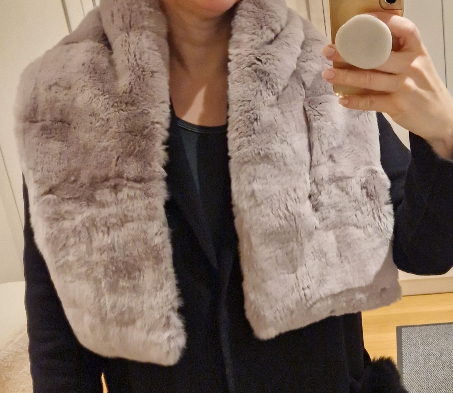 Liu Jo Foulards, Tücher & Schals: Liu Jo Schal Pelz Fuchs Grau – Neu (gemäss Beschreibung) aus Erlinsbach SO von ULIKH 1