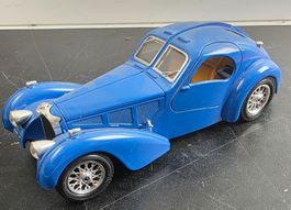 Bugatti Atlantic 1936 – Bburago 1:24 Modellauto